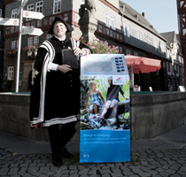 Referenz Stadtwerke Herborn von Silly Coat- Werbung auf Verteilerkasten / Stromkasten